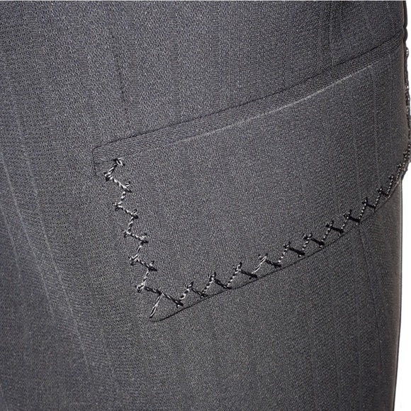 Tahari Arthur S. Levine Black Striped Blazer - S10 - Picture 6 of 6